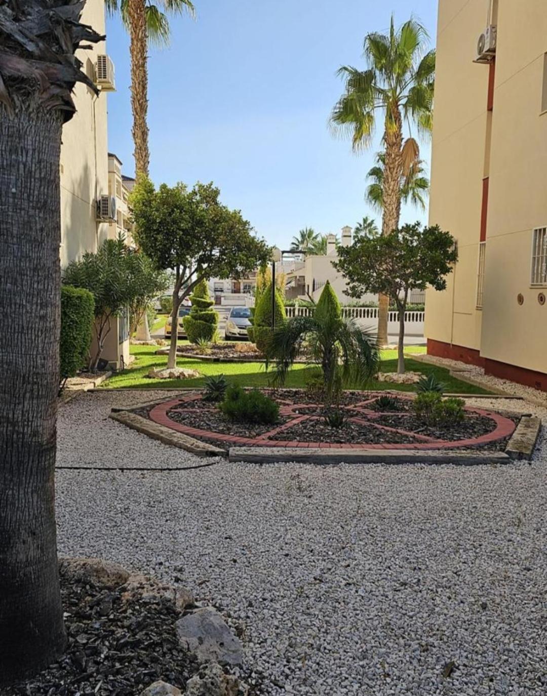 La Victoria Apartament,jumilla Ii, 2 Bedrooms, 2 Bathrooms And Beautiful Swimming Pool Dehesa de Campoamor (Orihuela Costa)
