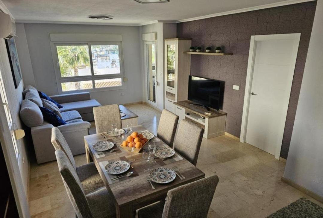 Apartment La Victoria Apartament,jumilla Ii, 2 Bedrooms, 2 Bathrooms And Beautiful Swimming Pool Dehesa de Campoamor (Orihuela Costa)